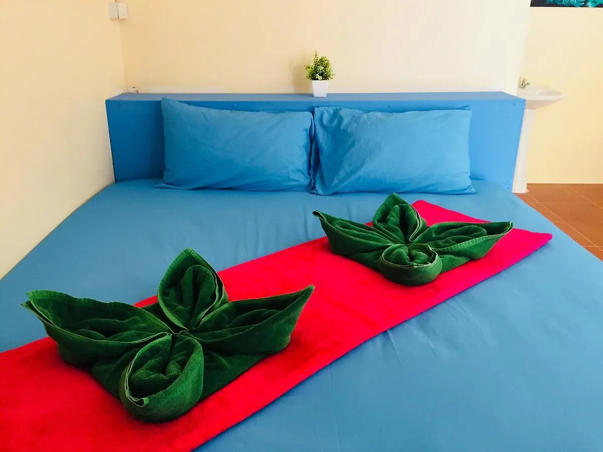 Blue House Bungalow Ko Lanta タイ王国