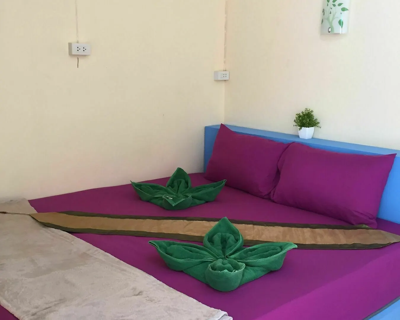 Blue House Bungalow Ko Lanta タイ王国