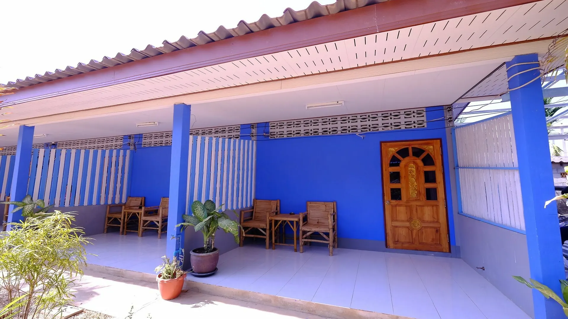 Blue House Bungalow Ko Lanta 2*,